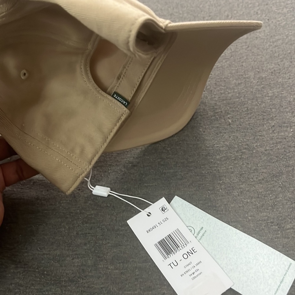 🐊 Lacoste hat 🧢 - Picture 2 of 2